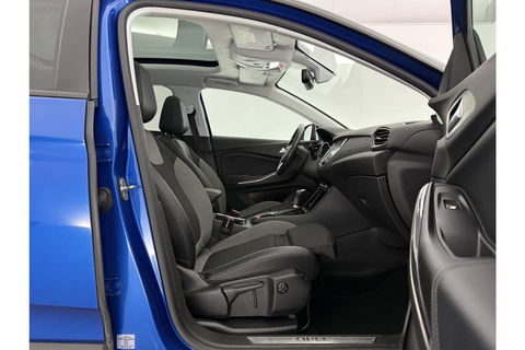 Opel Grandland X 1.2 Turbo Ultimate Pano View LED Camera Carplay Trekhaak Navi Clima Cruise 18"LMV PDC
