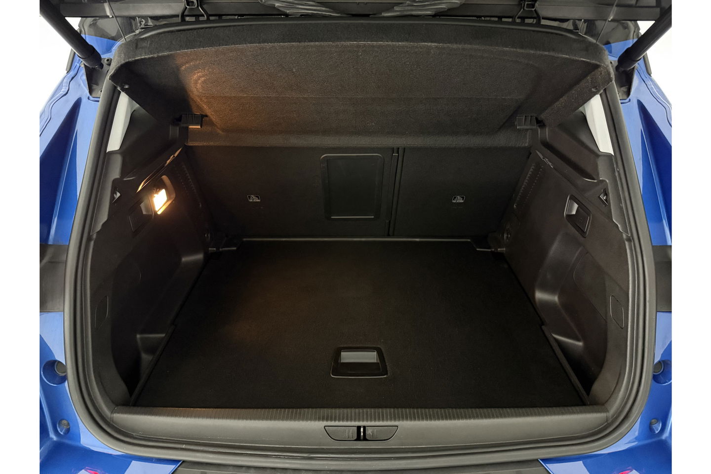 Opel Grandland X 1.2 Turbo Ultimate Pano View LED Camera Carplay Trekhaak Navi Clima Cruise 18"LMV PDC