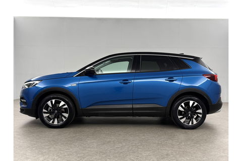Opel Grandland X 1.2 Turbo Ultimate Pano View LED Camera Carplay Trekhaak Navi Clima Cruise 18"LMV PDC