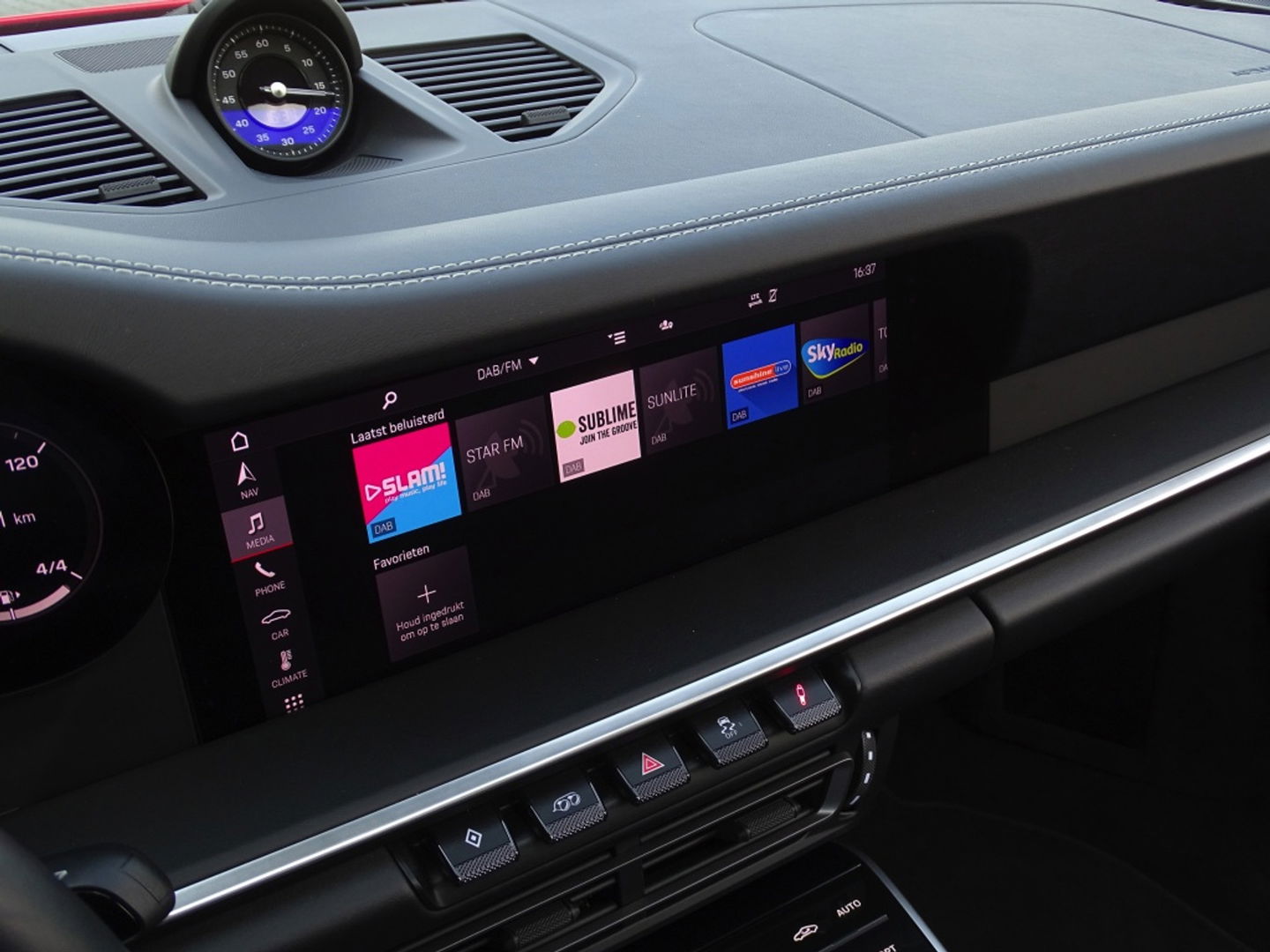Porsche 911 992 3.0 Carrera S 451PK Sport Design / 2021 / LED