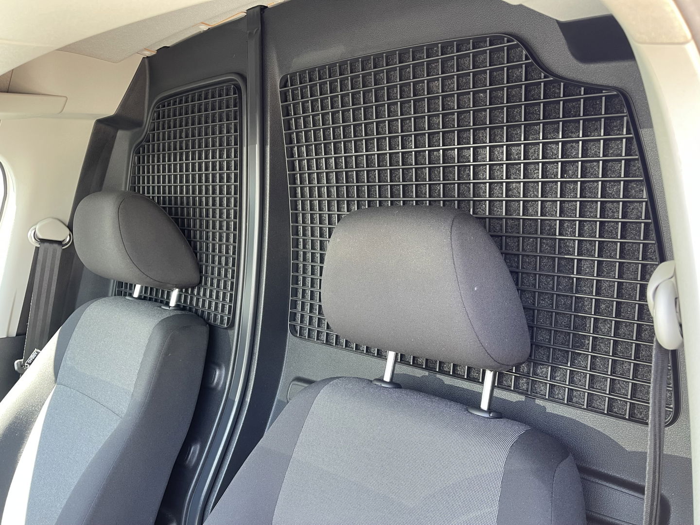 Volkswagen Caddy 2.0 TDI L1H1 BMT Economy Business / koeltransport / geïsoleerde laadruimte / geen koelmotor / airco / cruise / euro 6 diesel / bpm vrij / rijklaar € 12.950 ex btw