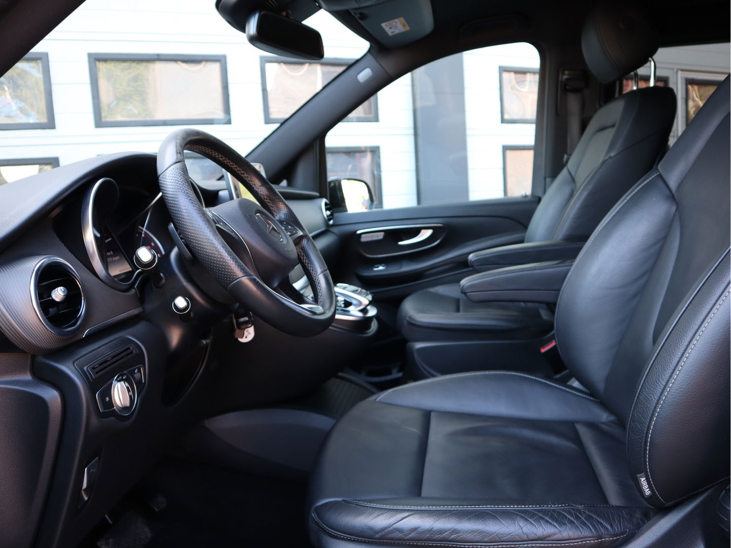 Mercedes-Benz V-Klasse 250d Extra Lang L3 DC 5 Pers. - Avantgarde