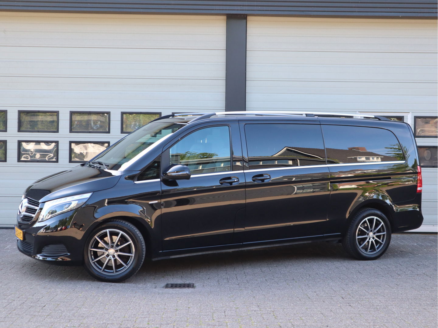 Mercedes-Benz V-Klasse 250d Extra Lang L3 DC 5 Pers. - Avantgarde