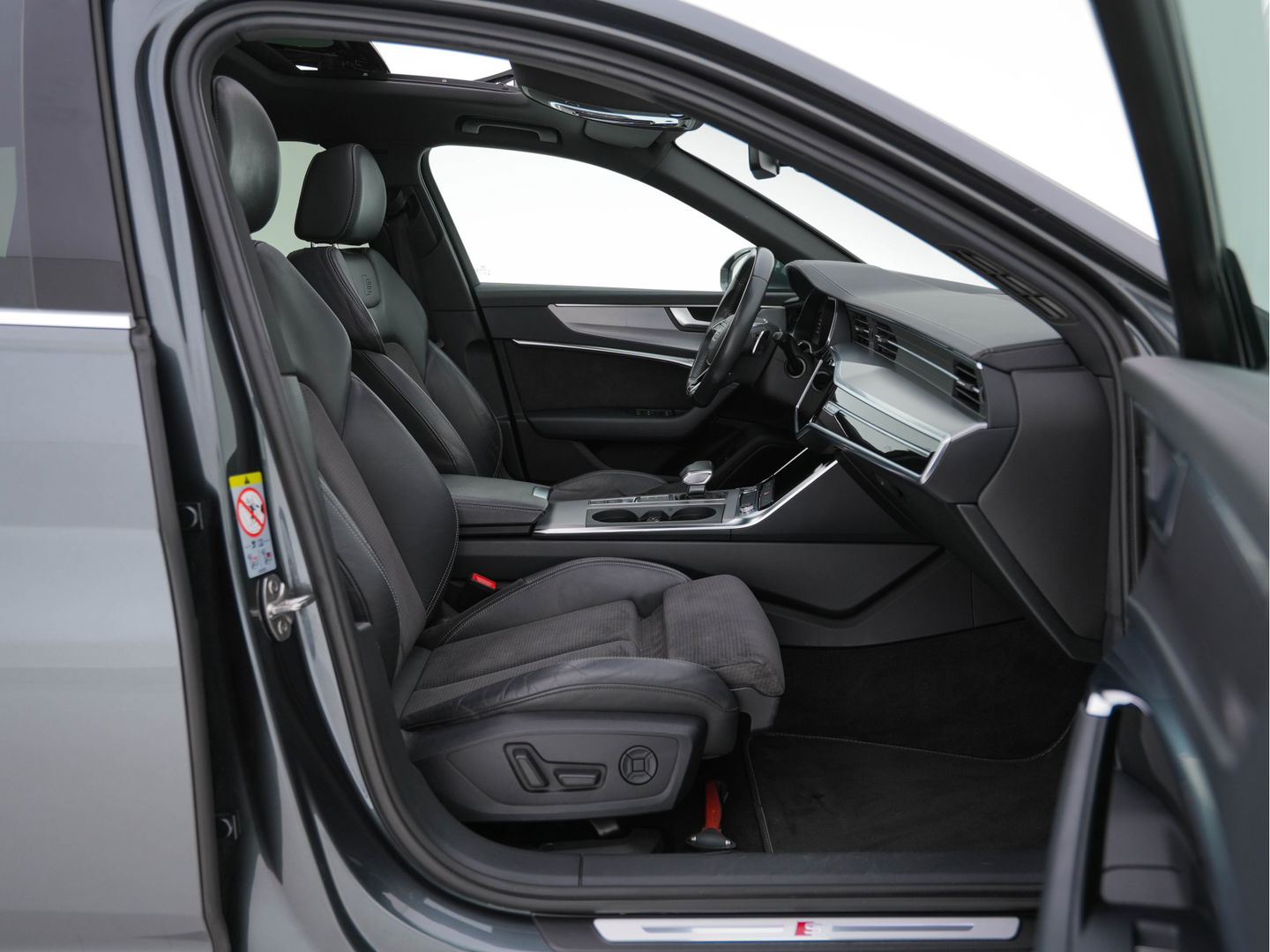 Audi A6 Avant 50 TDI Quattro Sport Pro Line S-Line Aut. *PANO | DIGI-COCKPIT | FULL-LED | LEDER-ALCANTARA | ADAPTIVE-CRUISE | HEATED-SPORT-SEATS | MEMORY-PACK | CAMERA | NAVI-FULLMAP | ECC | SHIFT-PADDLES | KEYLESS | PDC | TOWBAR | 20''ALU *