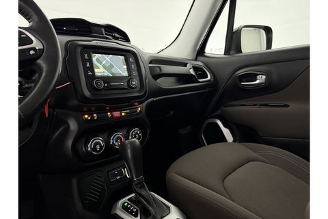 Jeep Renegade 1.4 MultiAir 141PK Airco Cruise Navi PDC 17"LMV Stoel/Stuurverwarming