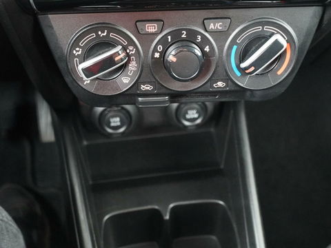 Suzuki Swift 1.2 Select Smart Hybrid