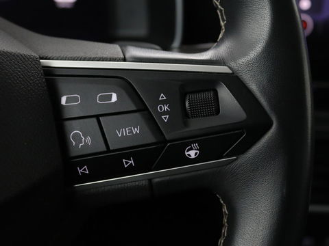 SEAT Leon 1.5 eTSI Style | Stoel & stuurverwarming | Carplay | Navigatie | Full LED | Climate control | Parkeerhulp | Cruise control