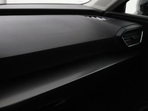SEAT Leon 1.5 eTSI Style | Stoel & stuurverwarming | Carplay | Navigatie | Full LED | Climate control | Parkeerhulp | Cruise control