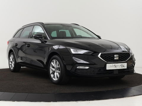 SEAT Leon 1.5 eTSI Style | Stoel & stuurverwarming | Carplay | Navigatie | Full LED | Climate control | Parkeerhulp | Cruise control