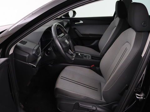 SEAT Leon 1.5 eTSI Style | Stoel & stuurverwarming | Carplay | Navigatie | Full LED | Climate control | Parkeerhulp | Cruise control