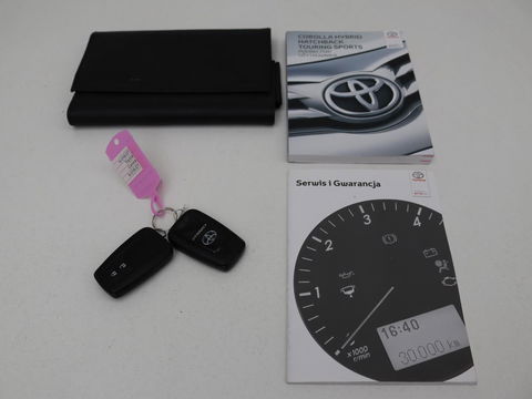 Toyota Corolla 2.0 Hybrid GR-Sport | Stoel & stuurverwarming | Camera | Adaptive cruise | Sportstoelen | Park Assist | Half leder | Full LED | Keyless