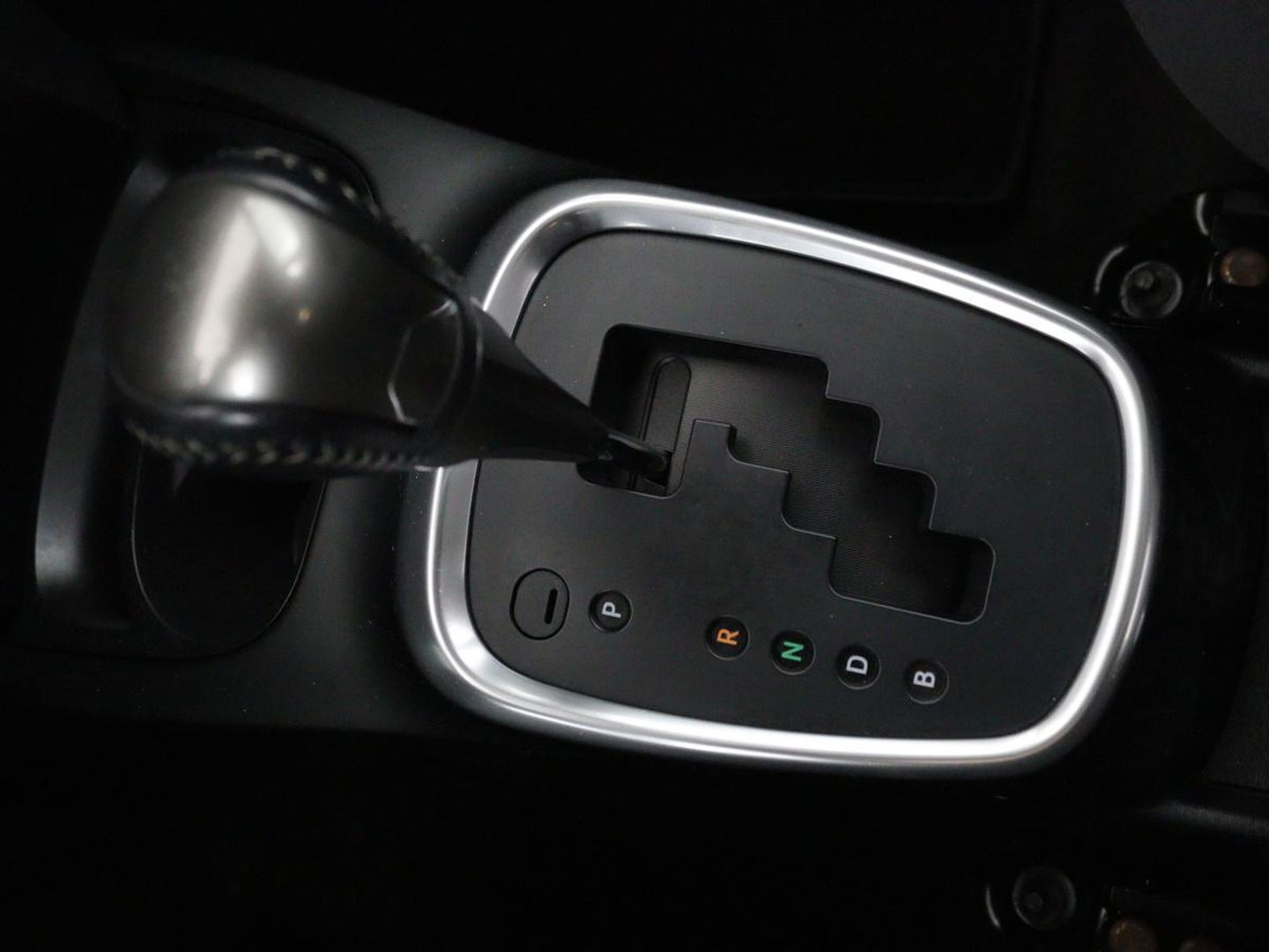 Toyota Yaris 1.5 Hybrid Aspiration | Trekhaak | Camera | Climate control | Cruise control | Bluetooth | LED