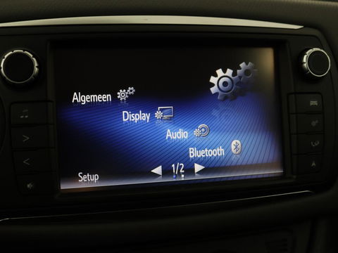 Toyota Yaris 1.5 Hybrid Aspiration | Trekhaak | Camera | Climate control | Cruise control | Bluetooth | LED