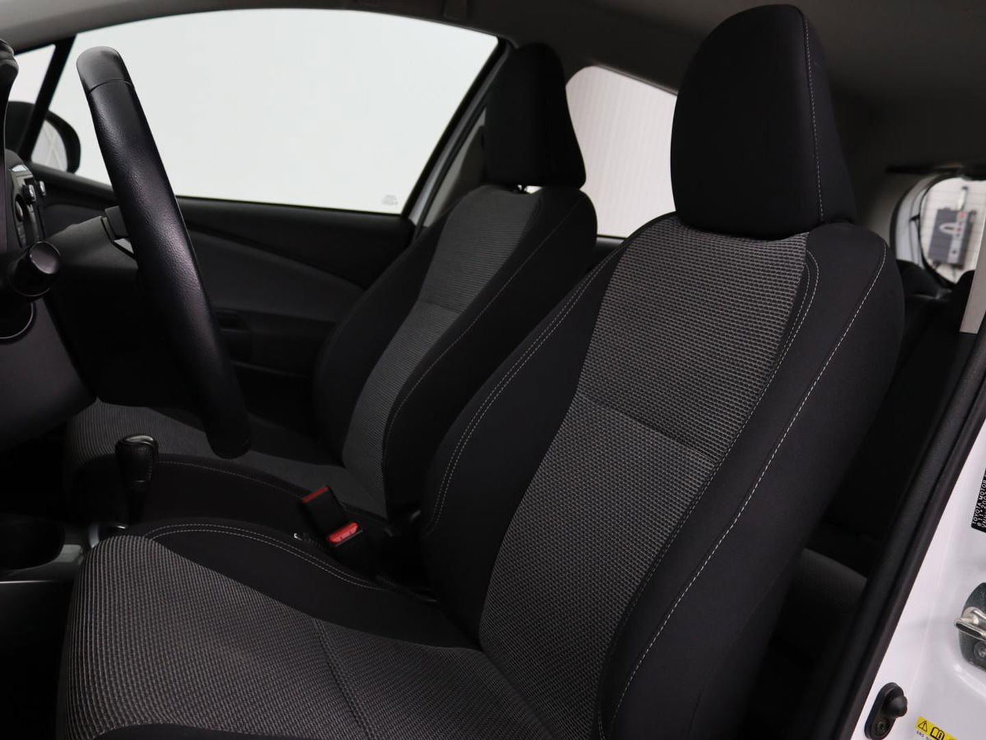 Toyota Yaris 1.5 Hybrid Aspiration | Trekhaak | Camera | Climate control | Cruise control | Bluetooth | LED