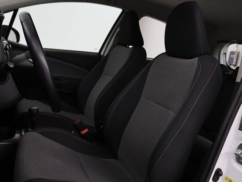 Toyota Yaris 1.5 Hybrid Aspiration | Trekhaak | Camera | Climate control | Cruise control | Bluetooth | LED