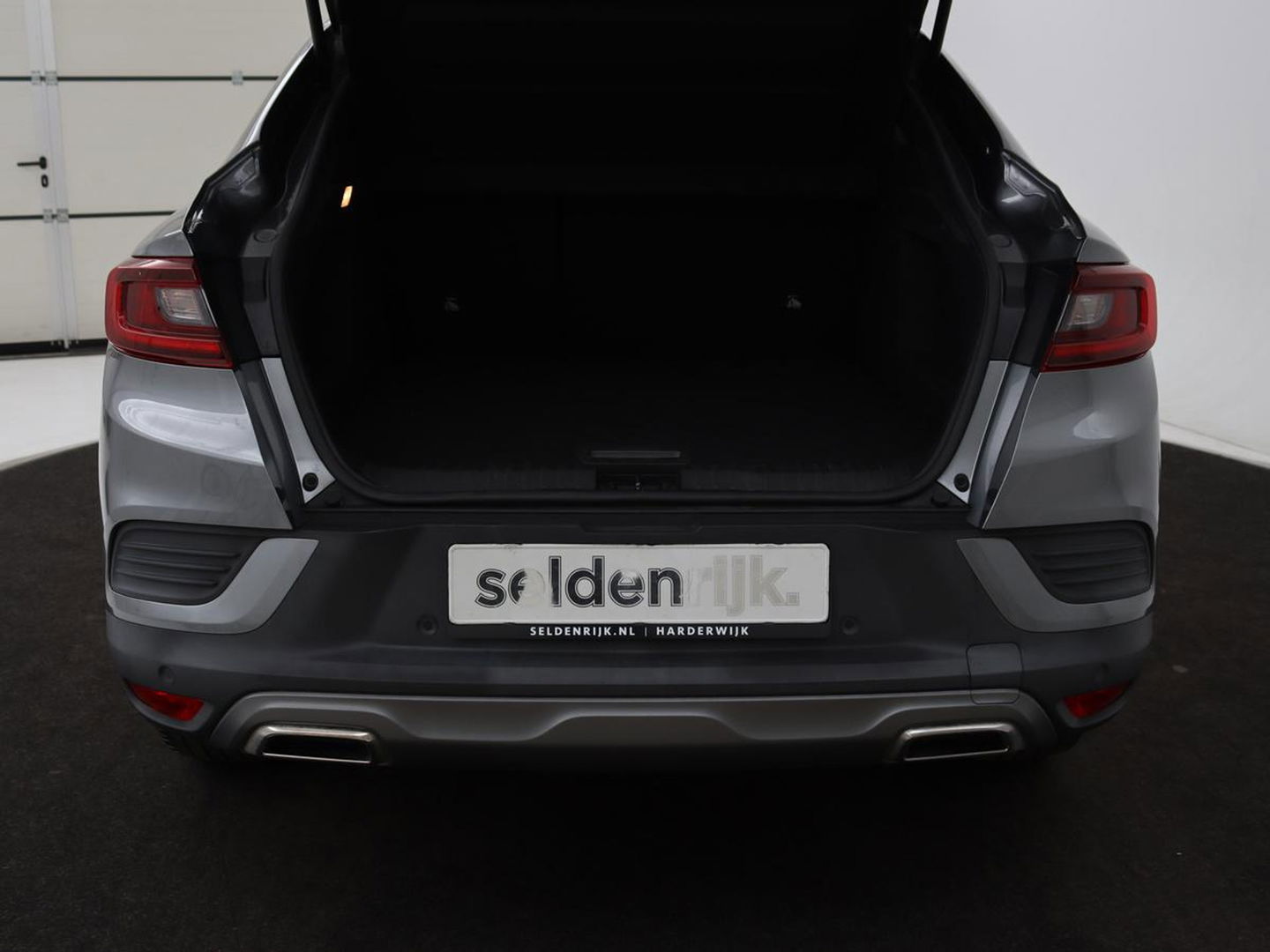 Renault Arkana 1.6 E-Tech Hybrid 145 R. S. Line | Stoel & stuurverwarming | Adaptive cruise | Leder/Alcantara | Camera | Carplay | Sfeerverlichting | Full LED