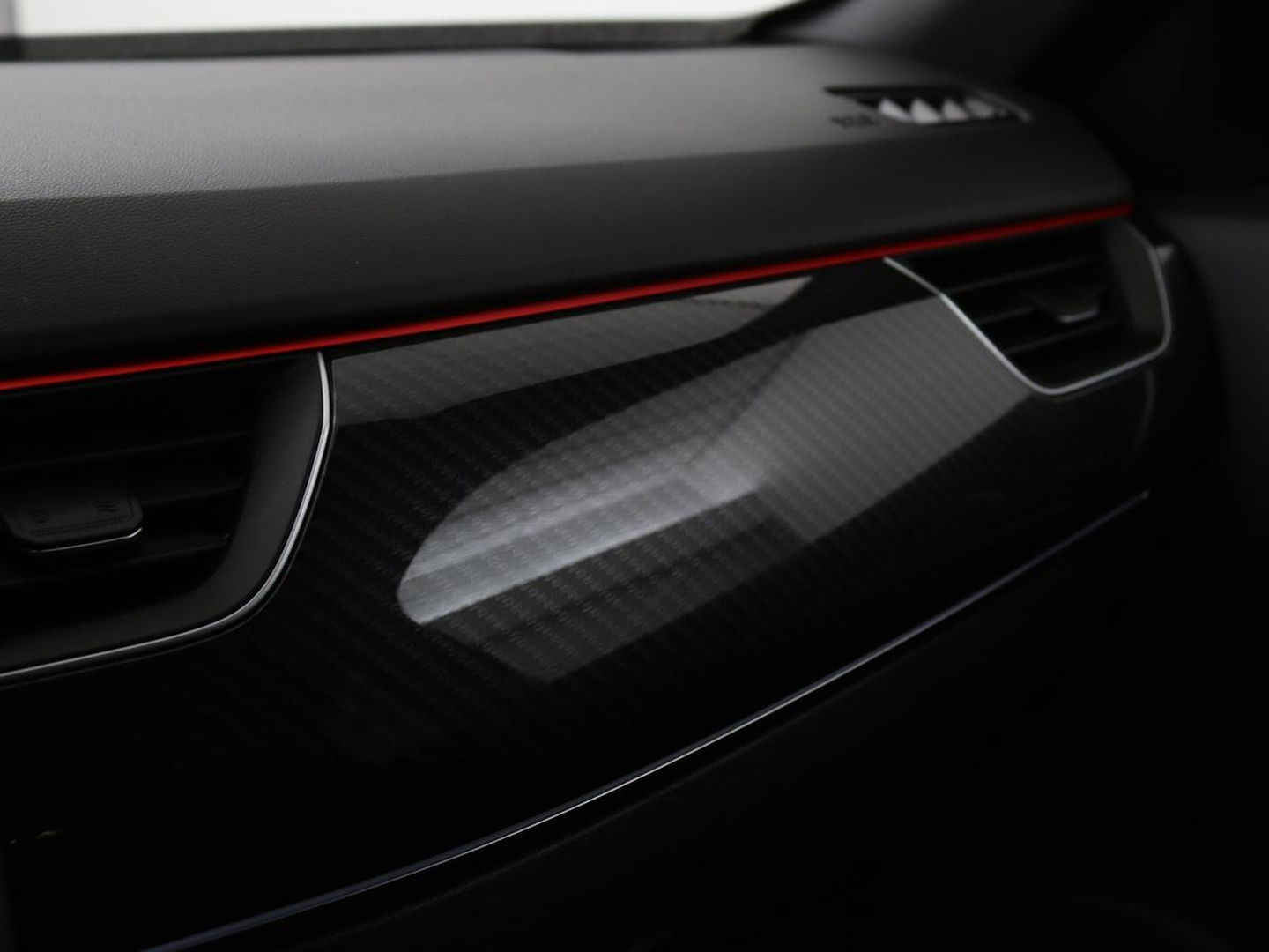 Renault Arkana 1.6 E-Tech Hybrid 145 R. S. Line | Stoel & stuurverwarming | Adaptive cruise | Leder/Alcantara | Camera | Carplay | Sfeerverlichting | Full LED