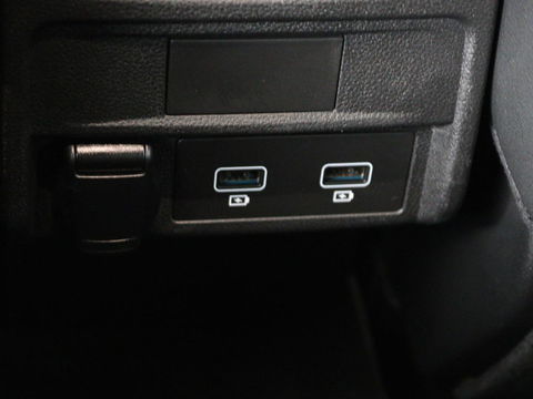 Renault Arkana 1.6 E-Tech Hybrid 145 R. S. Line | Stoel & stuurverwarming | Adaptive cruise | Leder/Alcantara | Camera | Carplay | Sfeerverlichting | Full LED