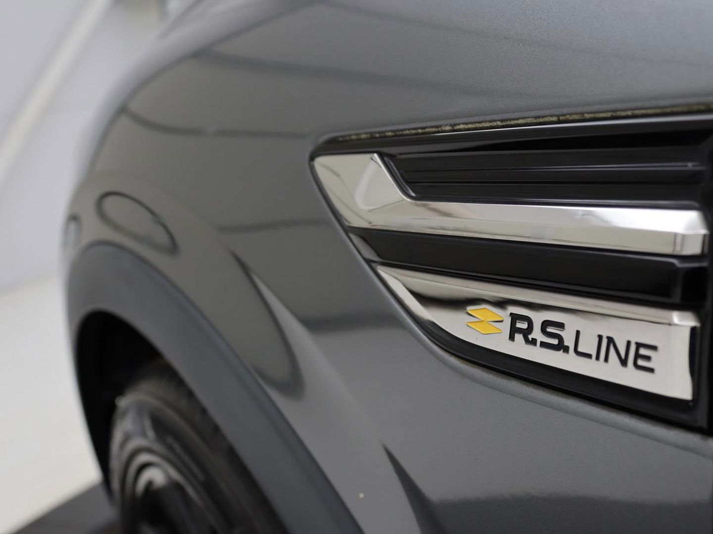 Renault Arkana 1.6 E-Tech Hybrid 145 R. S. Line | Stoel & stuurverwarming | Adaptive cruise | Leder/Alcantara | Camera | Carplay | Sfeerverlichting | Full LED