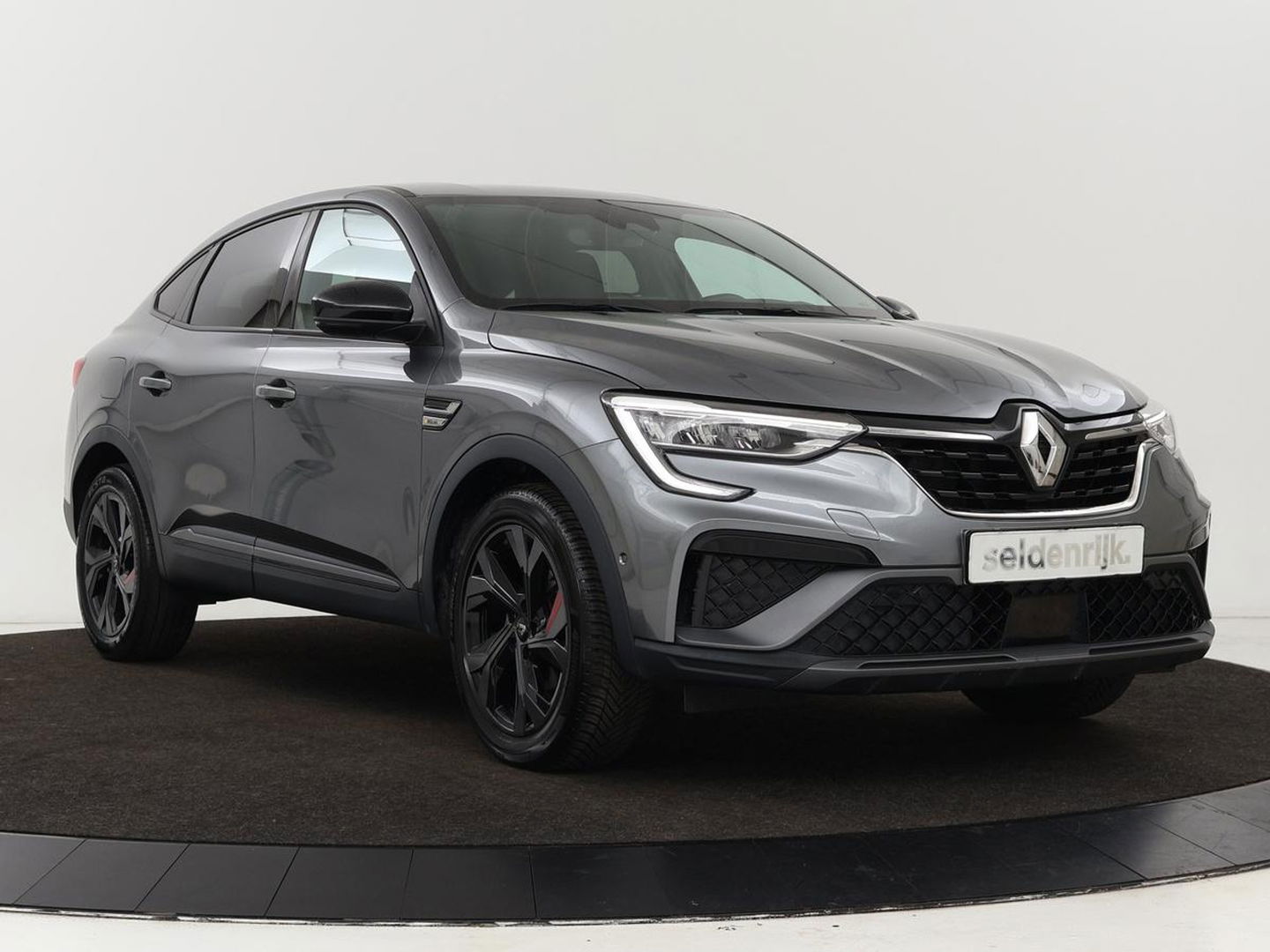 Renault Arkana 1.6 E-Tech Hybrid 145 R. S. Line | Stoel & stuurverwarming | Adaptive cruise | Leder/Alcantara | Camera | Carplay | Sfeerverlichting | Full LED
