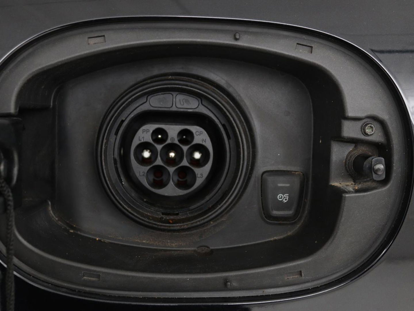 Porsche Cayenne 3.0 S E-Hybrid | Panoramadak | Stoelventilatie | Camera | Memory | Leder | BOSE Surround | Stuurverwarming | Keyless | Luchtvering | Trekhaak | Navigatie | Xenon