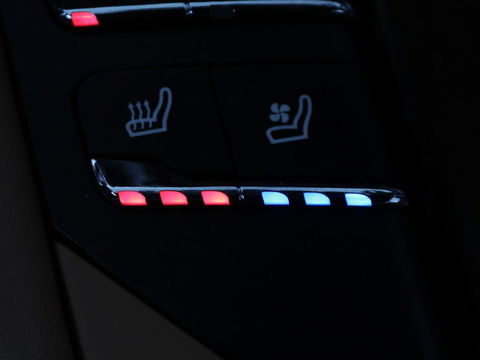 Porsche Cayenne 3.0 S E-Hybrid | Panoramadak | Stoelventilatie | Camera | Memory | Leder | BOSE Surround | Stuurverwarming | Keyless | Luchtvering | Trekhaak | Navigatie | Xenon