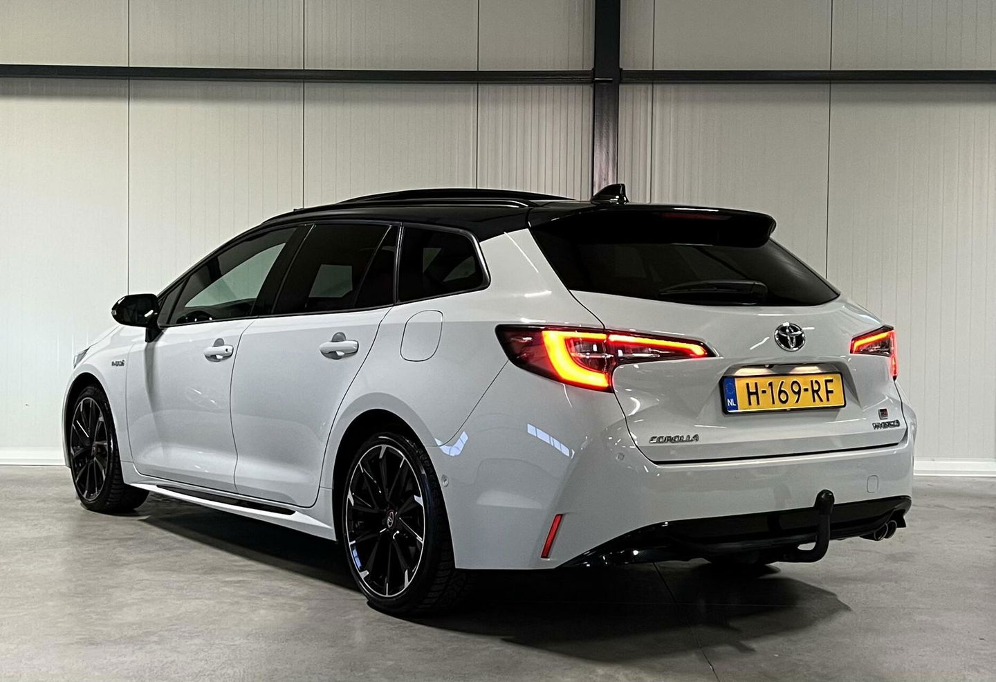 Toyota Corolla Touring Sports 2.0 Hybrid GR-Sport Plus Pano