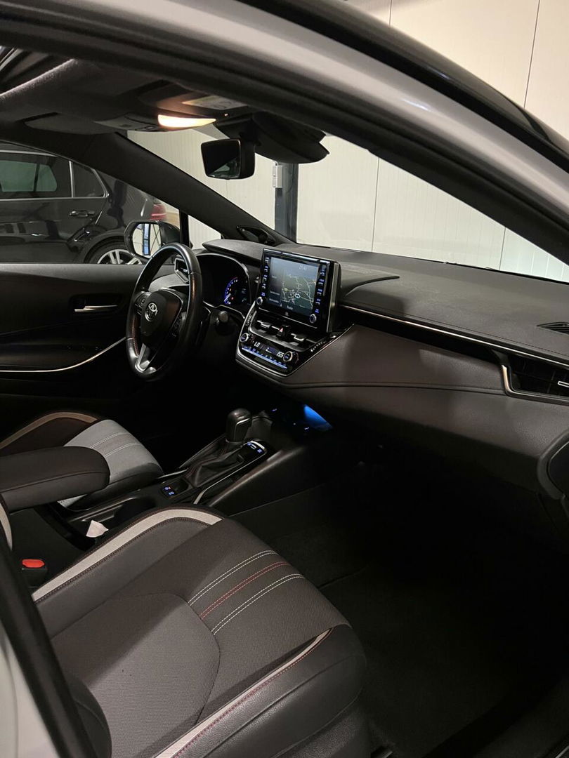 Toyota Corolla Touring Sports 2.0 Hybrid GR-Sport Plus Pano