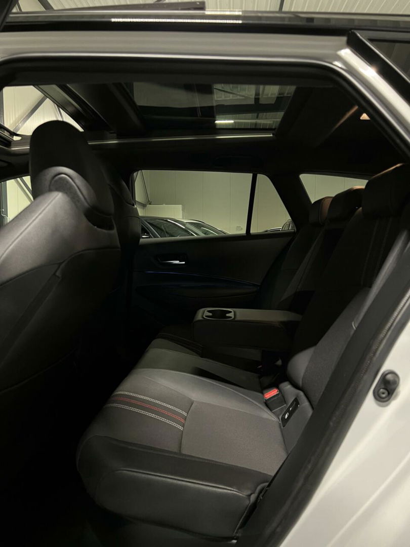 Toyota Corolla Touring Sports 2.0 Hybrid GR-Sport Plus Pano