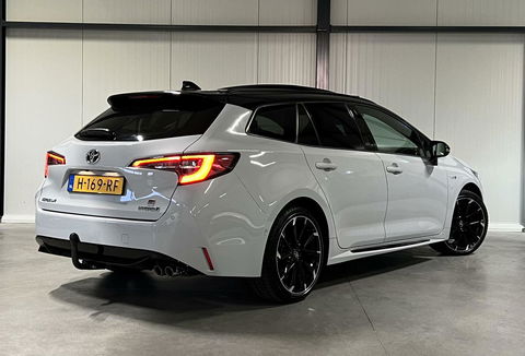 Toyota Corolla Touring Sports 2.0 Hybrid GR-Sport Plus Pano
