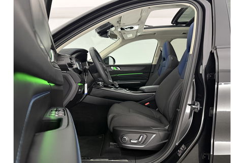 Lynk Co 01 1.5 262PK Hybride Pano LED Sfeerverl. Adaptive Cruise 360Camera Memory Virtual Carplay Clima Navi 20"LMV