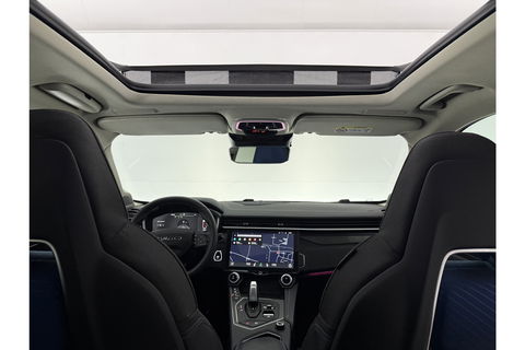 Lynk Co 01 1.5 262PK Hybride Pano LED Sfeerverl. Adaptive Cruise 360Camera Memory Virtual Carplay Clima Navi 20"LMV