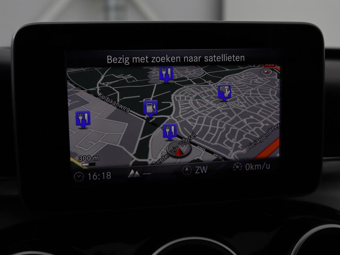 Mercedes-Benz C-Klasse 180 Avantgarde | Stoelverwarming | Trekhaak | Navigatie | Full LED | Park Assist | Climate control | Half leder | Cruise control | Bluetooth