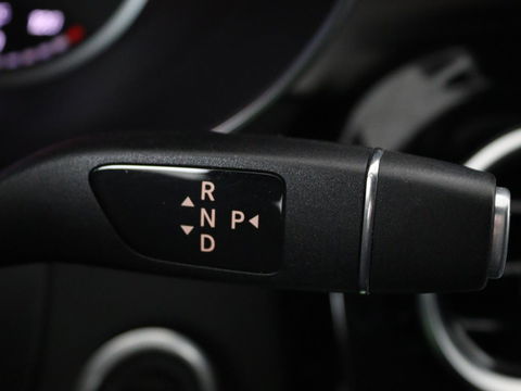 Mercedes-Benz C-Klasse 180 Avantgarde | Stoelverwarming | Trekhaak | Navigatie | Full LED | Park Assist | Climate control | Half leder | Cruise control | Bluetooth