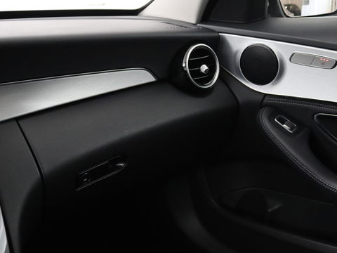 Mercedes-Benz C-Klasse 180 Avantgarde | Stoelverwarming | Trekhaak | Navigatie | Full LED | Park Assist | Climate control | Half leder | Cruise control | Bluetooth