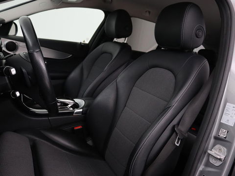 Mercedes-Benz C-Klasse 180 Avantgarde | Stoelverwarming | Trekhaak | Navigatie | Full LED | Park Assist | Climate control | Half leder | Cruise control | Bluetooth