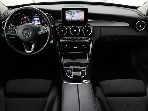 Mercedes-Benz C-Klasse 180 Avantgarde | Stoelverwarming | Trekhaak | Navigatie | Full LED | Park Assist | Climate control | Half leder | Cruise control | Bluetooth