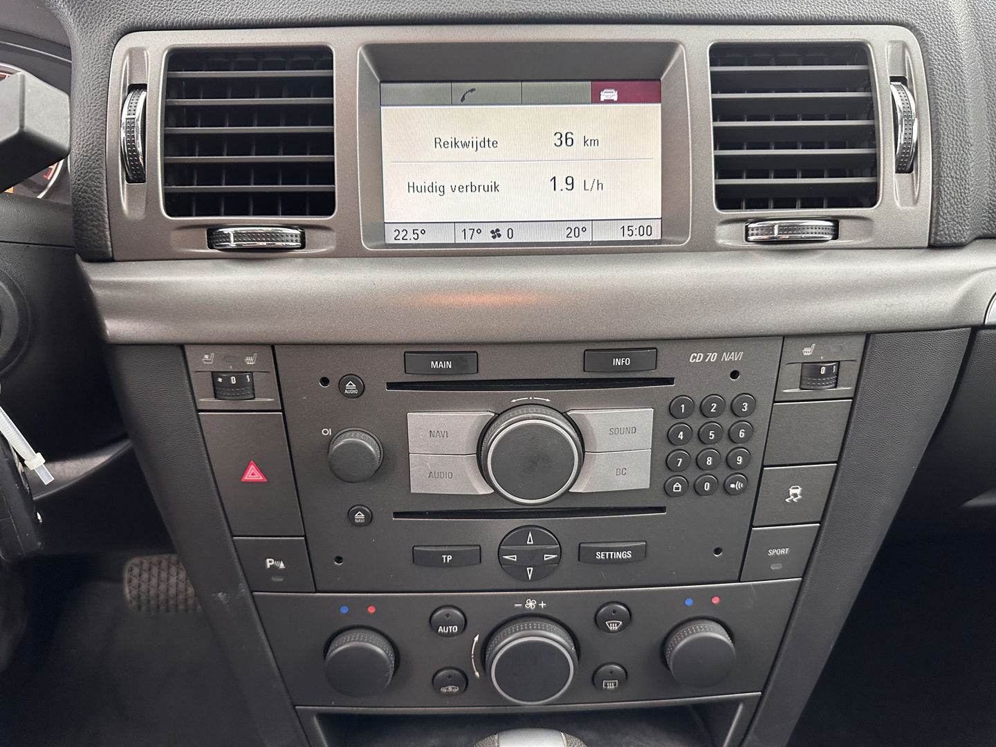 Opel Vectra GTS 3.0 V6 CDTi Executive Aut. *FULL-LEATHER | XENON | NAVI-FULLMAP | MEMORY-PACK | SPORT-SEATS | HEATED-SEATS | TOWBAR | 17''ALU *