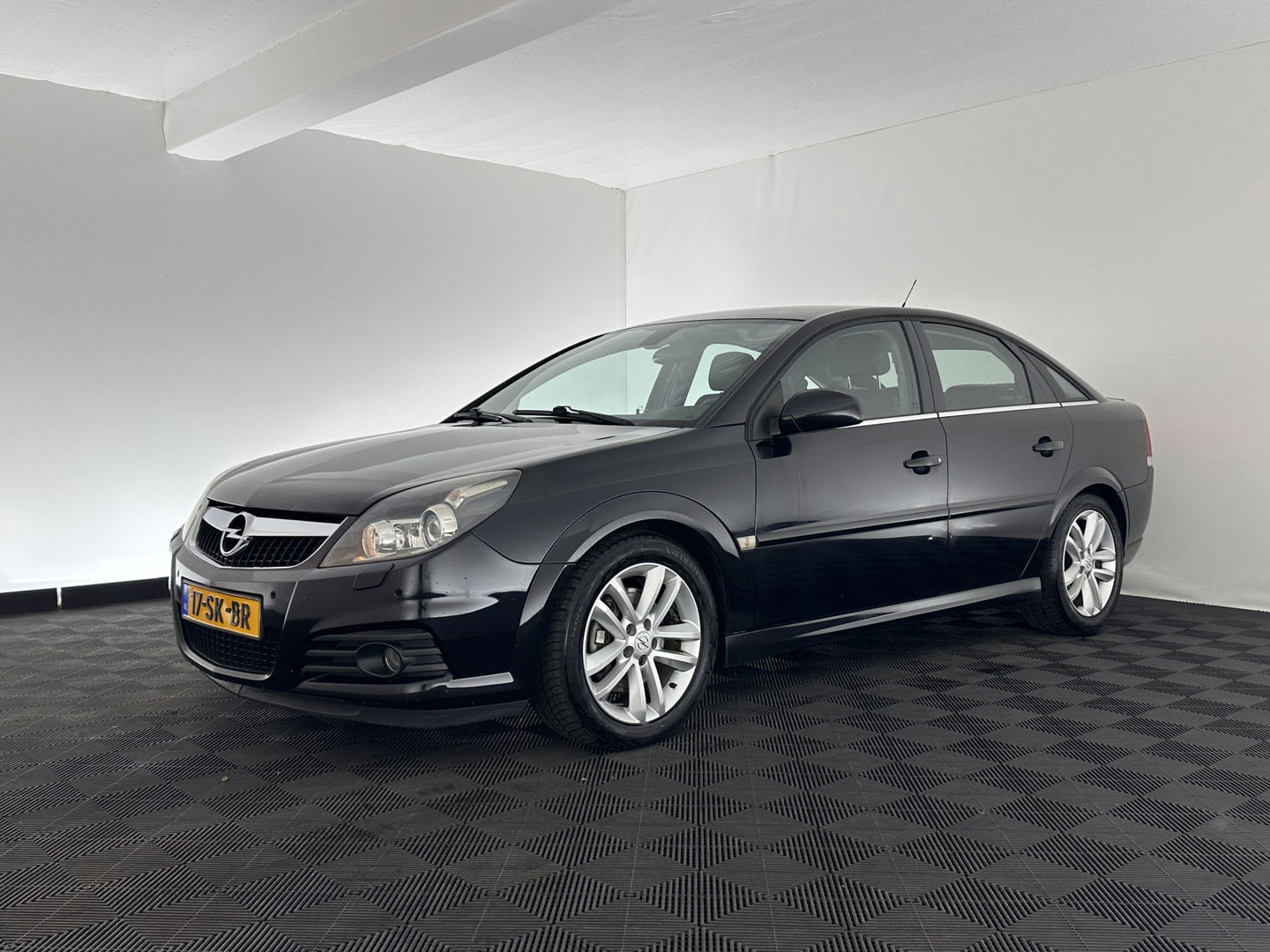 Opel Vectra GTS 3.0 V6 CDTi Executive Aut. *FULL-LEATHER | XENON | NAVI-FULLMAP | MEMORY-PACK | SPORT-SEATS | HEATED-SEATS | TOWBAR | 17''ALU *