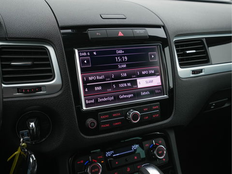 Volkswagen Touareg 3.0 TDI R-line-Sportpack AWD Aut. *FULL-LEATHER | BI-XENON | MEMORY-PACK | DYNAUDIO | AIR-SUSPENSION | NAVI-FULLMAP | COMFORT-SEATS  | ECC | HEATED-SEATS | PDC | CRUISE | TOWBAR | 21''ALU*