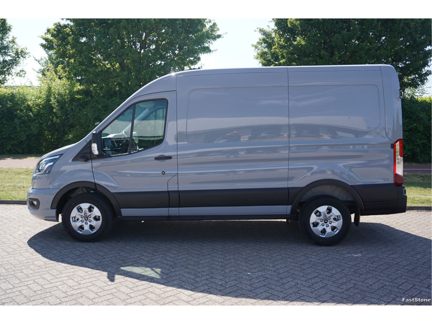 Ford Transit 350M L2H2 Limited AUT-8 165PK BPM VRIJ Navi, Adap. Cruise, 360° Cam, Trekhaak, Xenon!! NR. 294