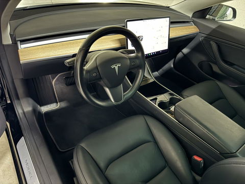 Tesla Model 3 Standard RWD Plus 60 kWh Autopilot Pano NAP