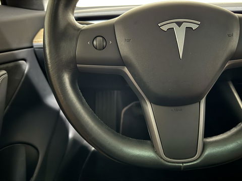 Tesla Model 3 Standard RWD Plus 60 kWh Autopilot Pano NAP