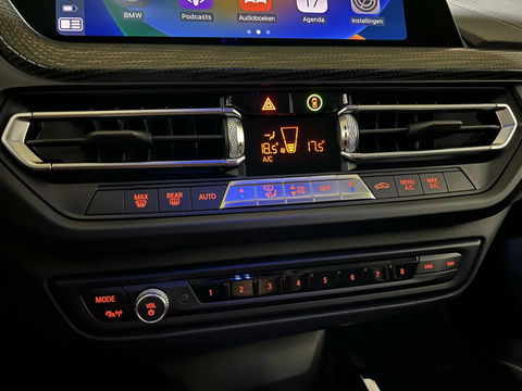 BMW 1 Serie 118i Sport Navi Cruise CarPlay Sfeerver Trek NAP