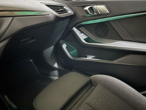 BMW 1 Serie 118i Sport Navi Cruise CarPlay Sfeerver Trek NAP