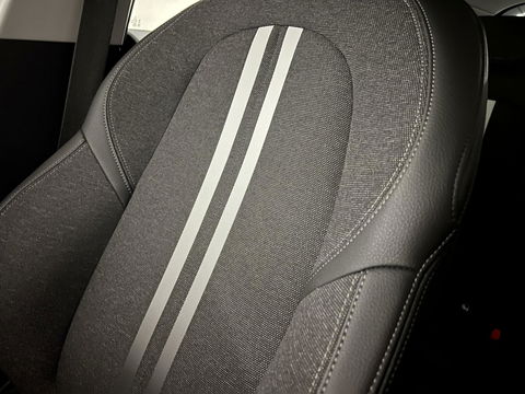 BMW 1 Serie 118i Sport Navi Cruise CarPlay Sfeerver Trek NAP