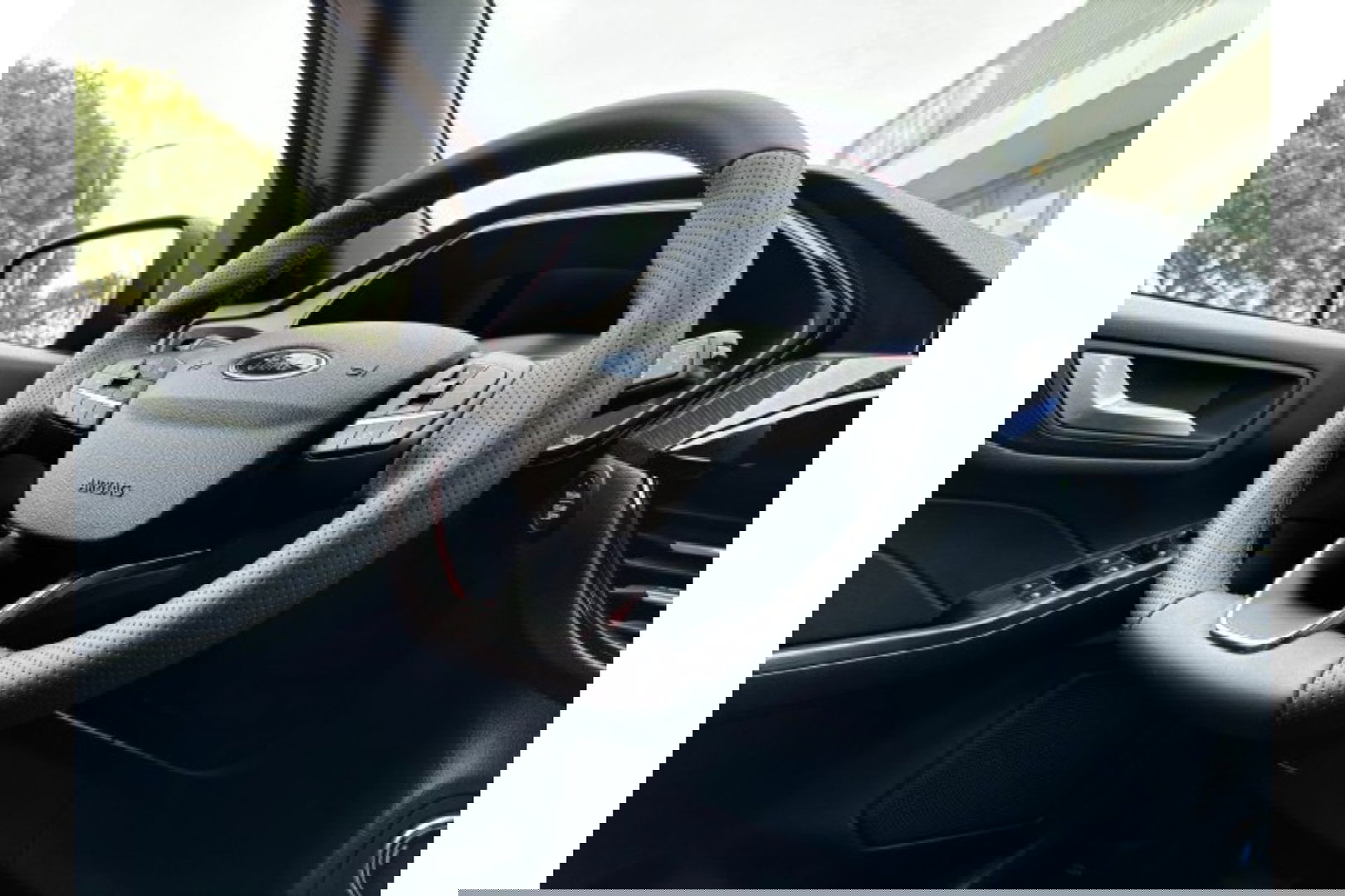 Ford Kuga 2.5 PHEV 225PK ST-LINE X AUTOMAAT NAVI PDC-CAMERA.