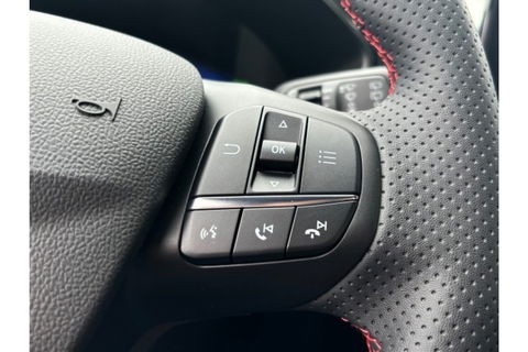 Ford Kuga 2.5 PHEV 225PK ST-LINE X AUTOMAAT NAVI PDC-CAMERA.