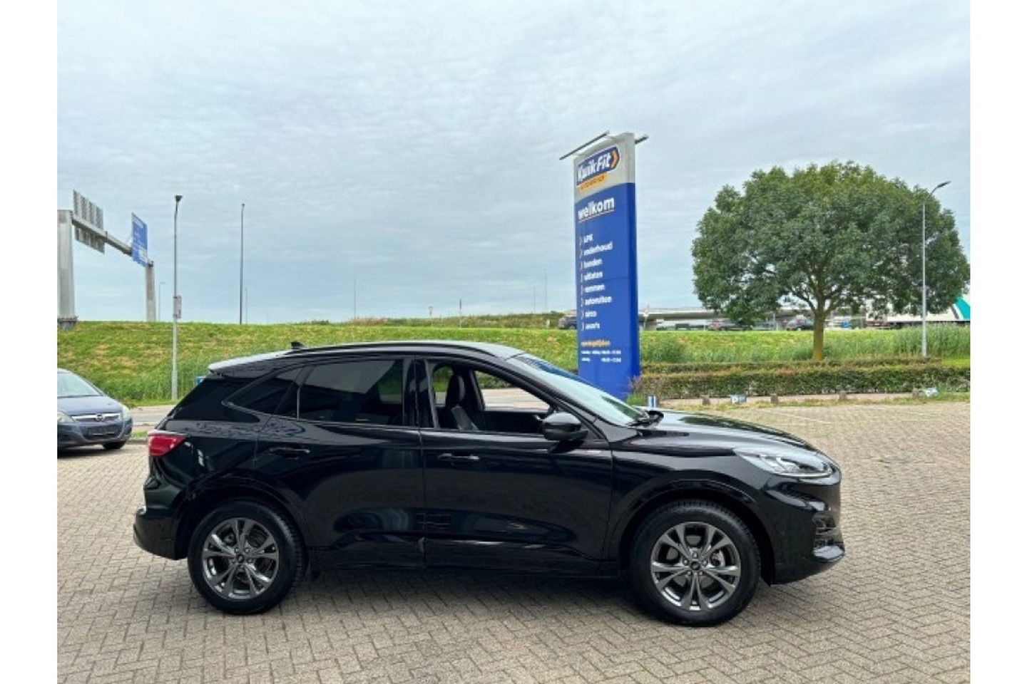 Ford Kuga 2.5 PHEV 225PK ST-LINE X AUTOMAAT NAVI PDC-CAMERA.