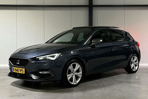 SEAT Leon 1.5 eTSI FR 150PK Pano Virtual Sfeer Trekhaak VOL!